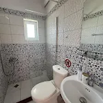 Rexhos Himarë