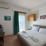 Rexhos 3* Himarë