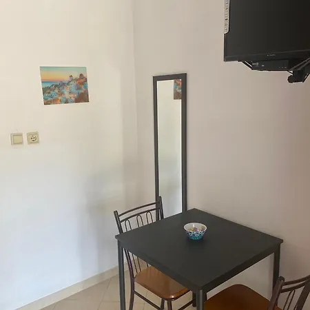 Rexhos Aparthotel *
