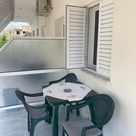 Aparthotel Rexhos *