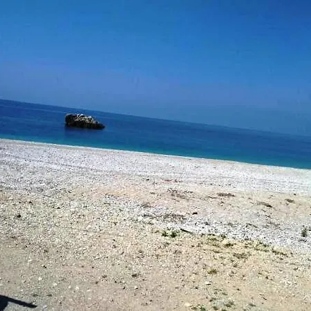 Rexhos Aparthotel 3*