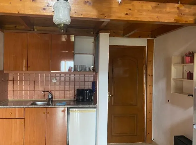 Hotel apartamentowy Rexhos 3*