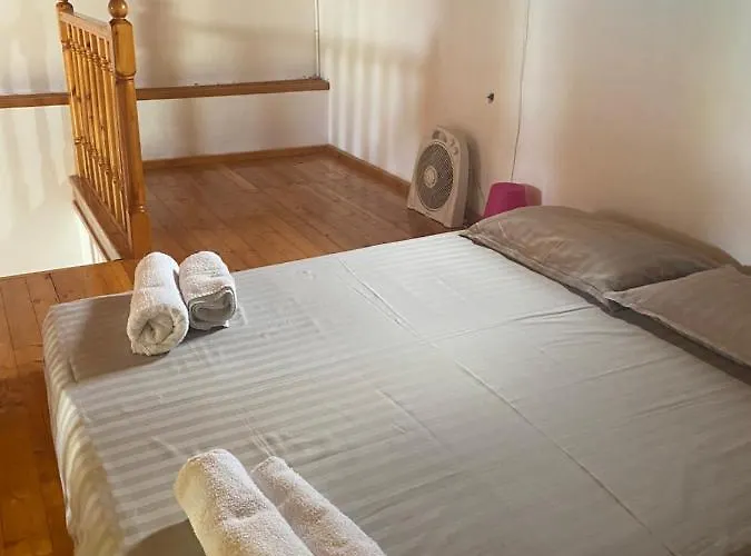 Rexhos Hotel apartamentowy Himara