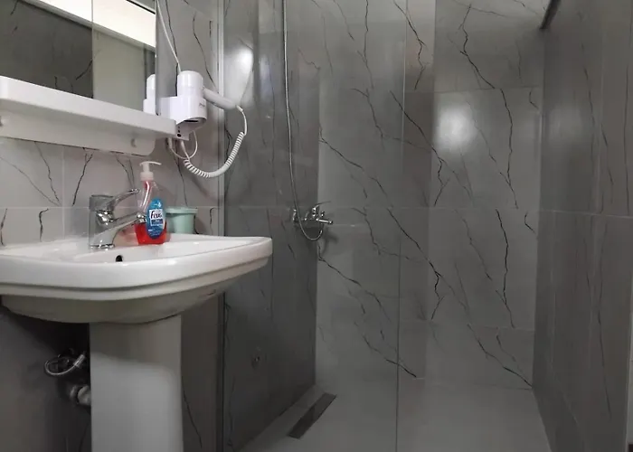 Hotel apartamentowy Rexhos 3*