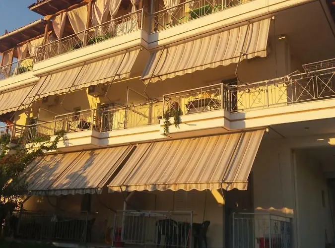 Rexhos Hotel apartamentowy 3*