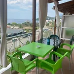 Rexhos Lejlighedshotel Himarë
