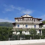 Rexhos