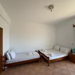Rexhos Himarë
