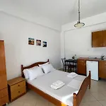 Rexhos 3* Himarë