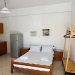Rexhos 3* Himarë