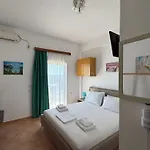 Rexhos Aparthotel