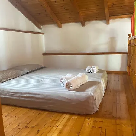 Rexhos Apartmanhotel