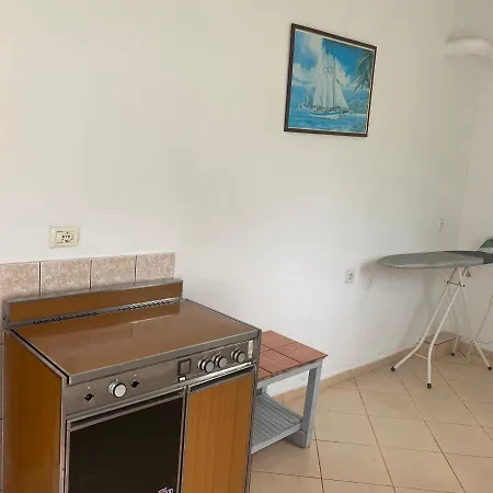 Rexhos Himarë