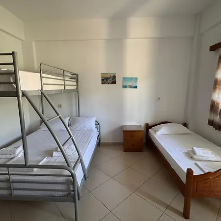 Rexhos شقة فندقية 3*