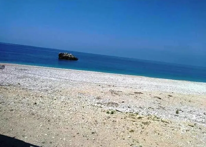 Rexhos Aparthotel 3*